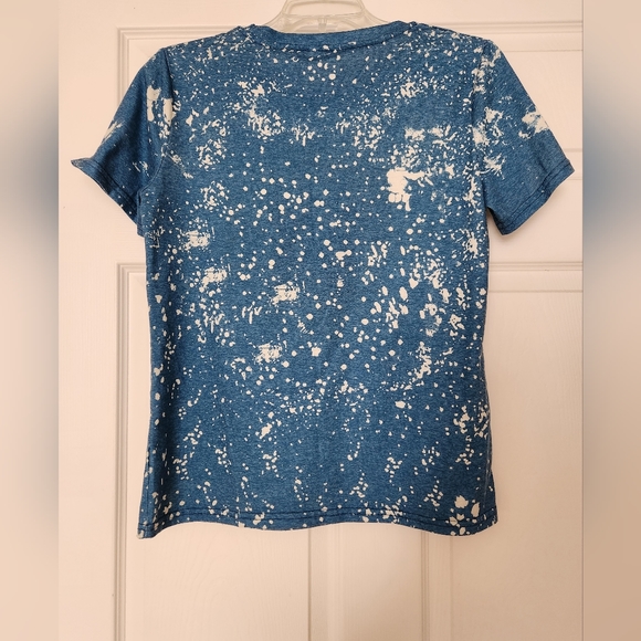 💥SALE💥Sunflower Blue, White, short sleeve Tee - Picture 3 of 4